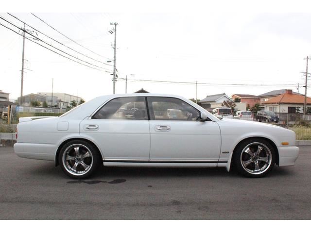 صورة 2 لـ 1995 Nissan GLORIA