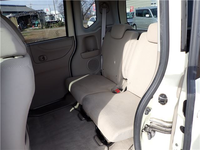 2012 Honda N-BOX — миниатюра 18