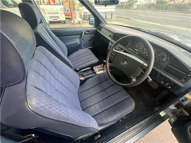 صورة مصغرة 12 لـ 1991 Mercedes-BENZ 190