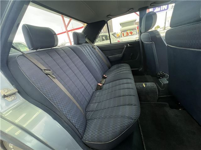 صورة مصغرة 14 لـ 1991 Mercedes-BENZ 190