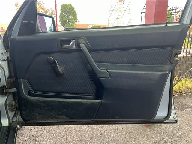 صورة مصغرة 11 لـ 1991 Mercedes-BENZ 190