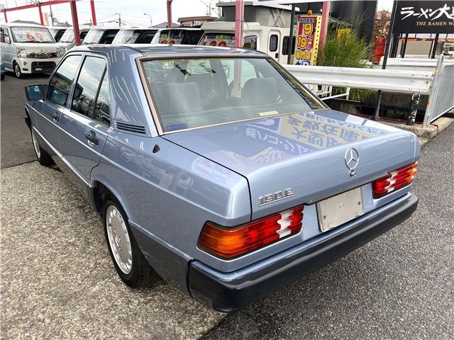 صورة مصغرة 9 لـ 1991 Mercedes-BENZ 190