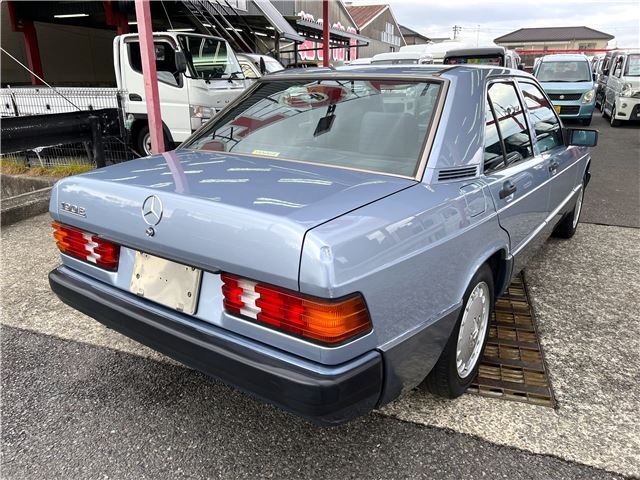 صورة مصغرة 8 لـ 1991 Mercedes-BENZ 190