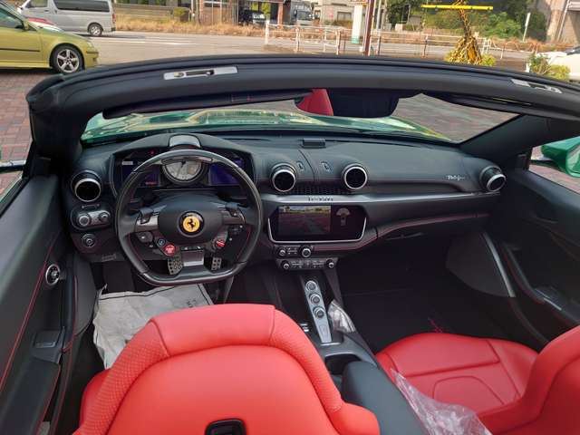2018 Ferrari PORTOFINO — миниатюра 16
