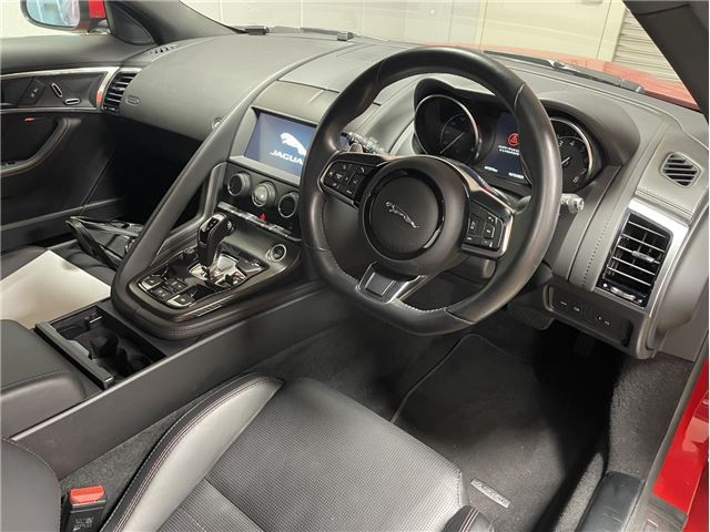 صورة مصغرة 3 لـ 2018 Jaguar F-TYPE