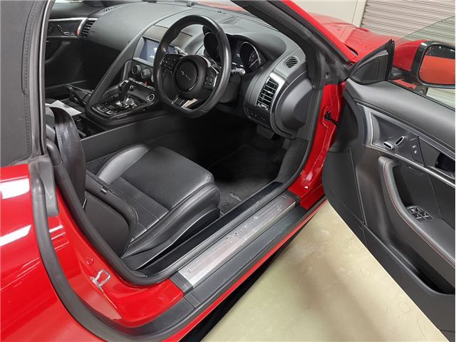صورة مصغرة 10 لـ 2018 Jaguar F-TYPE