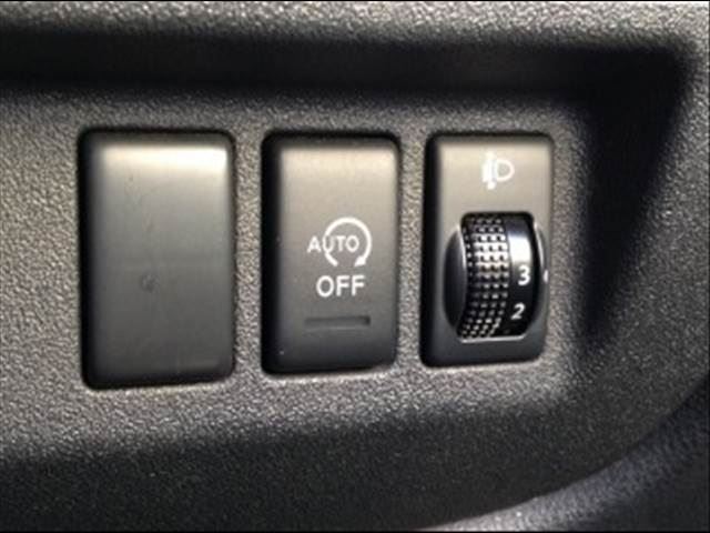 2011 Nissan MARCH 缩略图 19