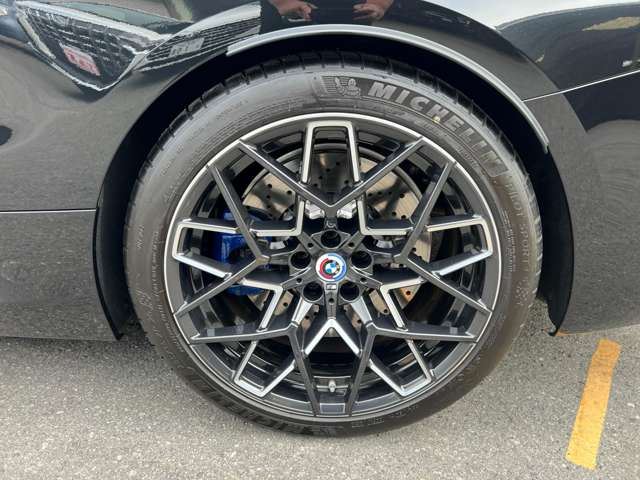 2023 BMW M8 CABRIOLET 缩略图 19