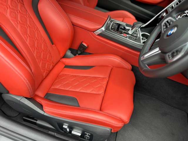2023 BMW M8 CABRIOLET 缩略图 30