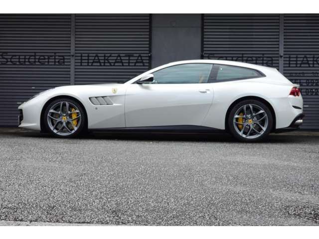 2018 Ferrari GTC4 LUSSO — миниатюра 6