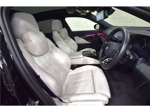 2024 BMW 5 SERIES — миниатюра 30