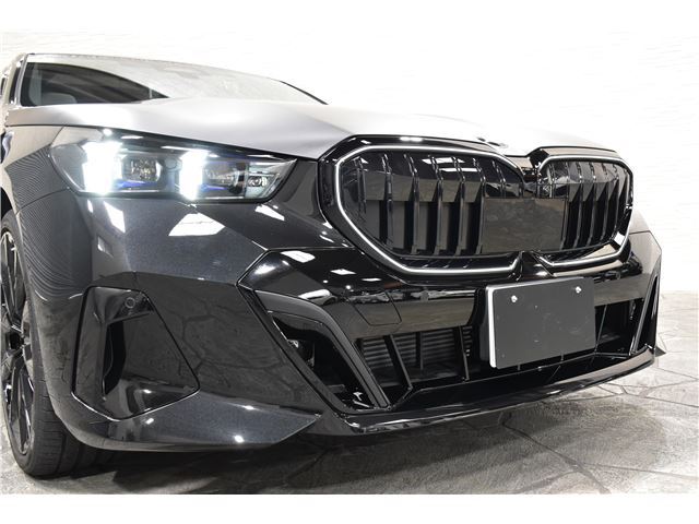 2024 BMW 5 SERIES — миниатюра 44