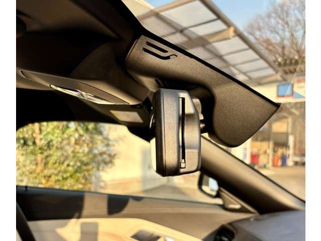 2020 BMW Z4 — миниатюра 23