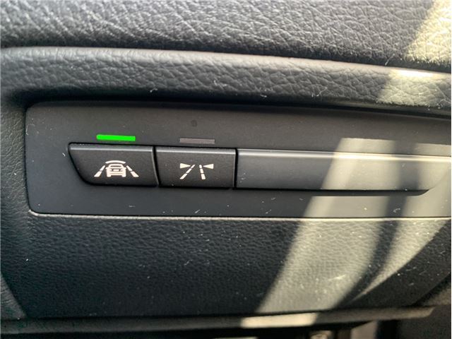 صورة مصغرة 24 لـ 2015 BMW 3 SERIES