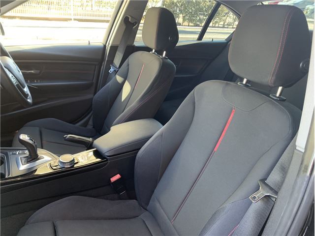 صورة مصغرة 28 لـ 2015 BMW 3 SERIES