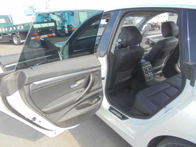 صورة مصغرة 13 لـ 2015 BMW 3 SERIES