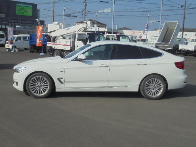 2015 BMW 3 SERIES photo 2