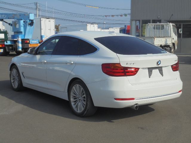 صورة مصغرة 20 لـ 2015 BMW 3 SERIES