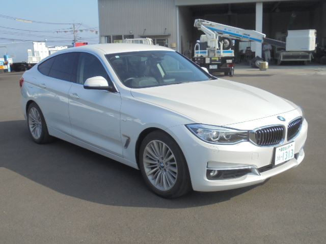 صورة مصغرة 25 لـ 2015 BMW 3 SERIES