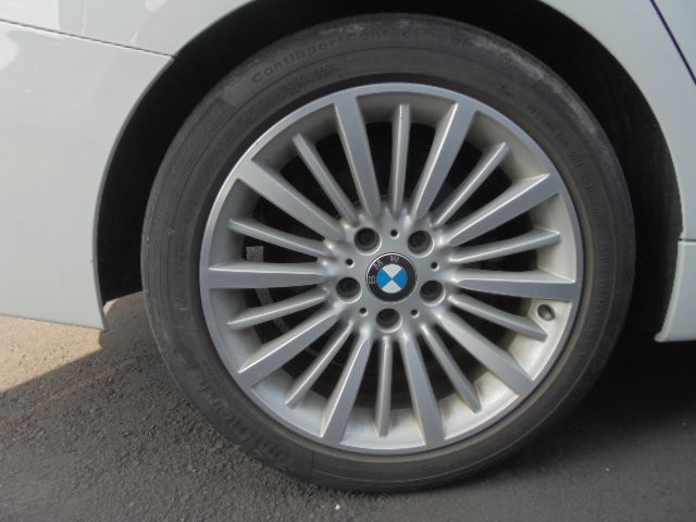 صورة مصغرة 28 لـ 2015 BMW 3 SERIES