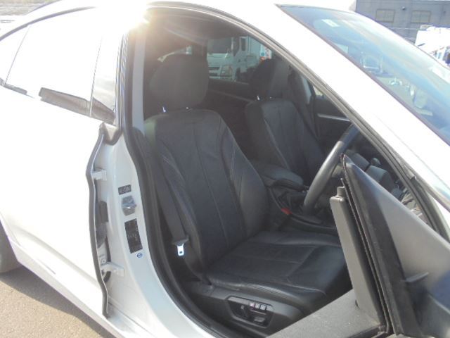 صورة مصغرة 36 لـ 2015 BMW 3 SERIES