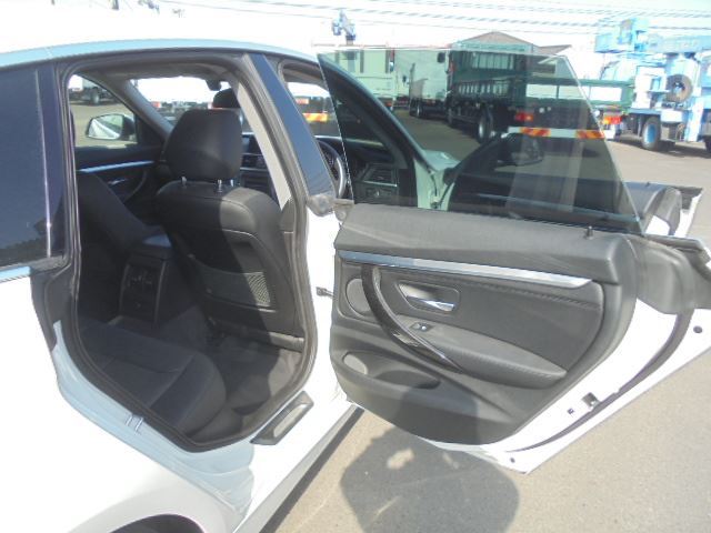 صورة مصغرة 40 لـ 2015 BMW 3 SERIES