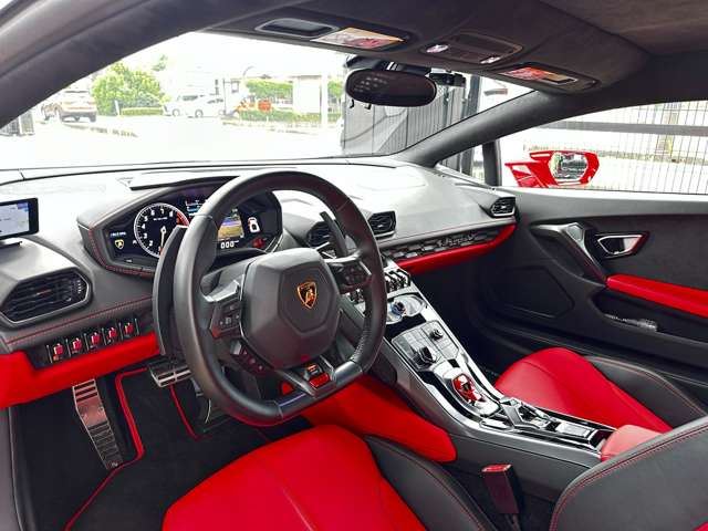 صورة 8 لـ 2017 Lamborghini HURACAN