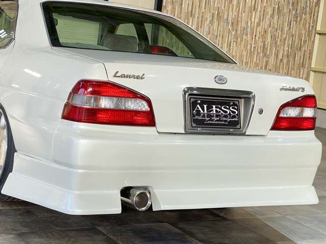 1998 Nissan LAUREL — миниатюра 12