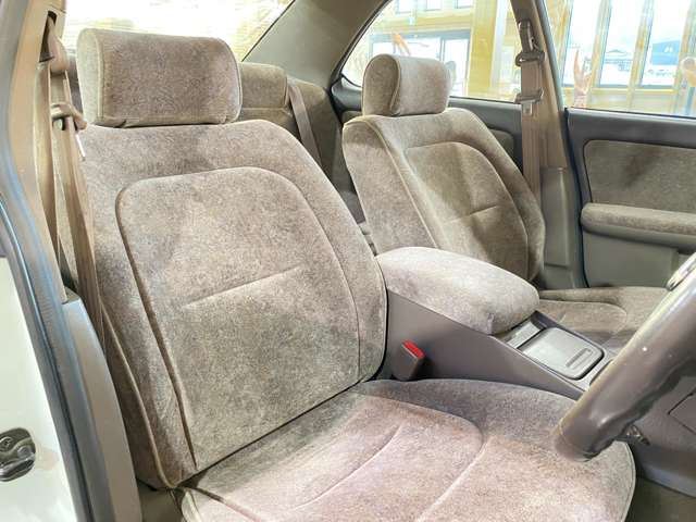 1998 Nissan LAUREL — миниатюра 20