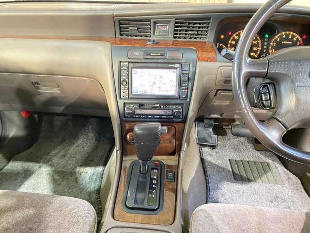 1998 Nissan LAUREL — миниатюра 21