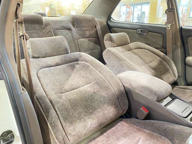 1998 Nissan LAUREL — миниатюра 27