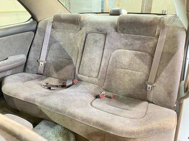 1998 Nissan LAUREL — миниатюра 28