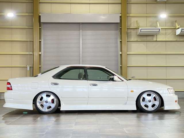 1998 Nissan LAUREL — миниатюра 40