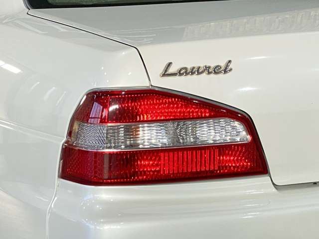 1998 Nissan LAUREL — миниатюра 45