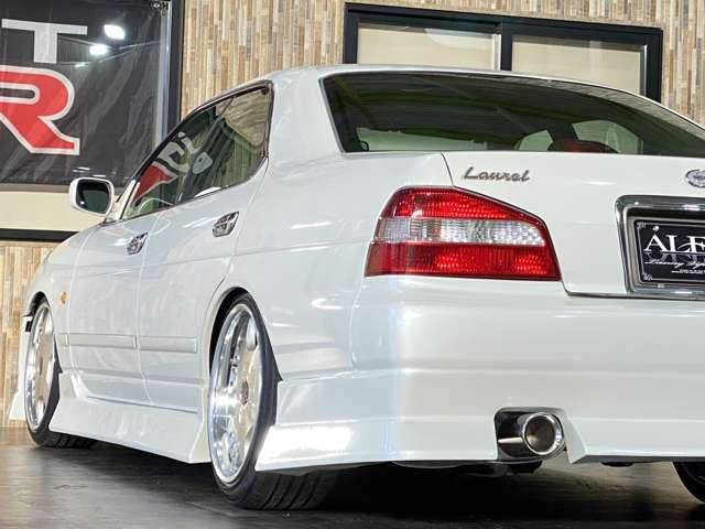 1998 Nissan LAUREL — миниатюра 48