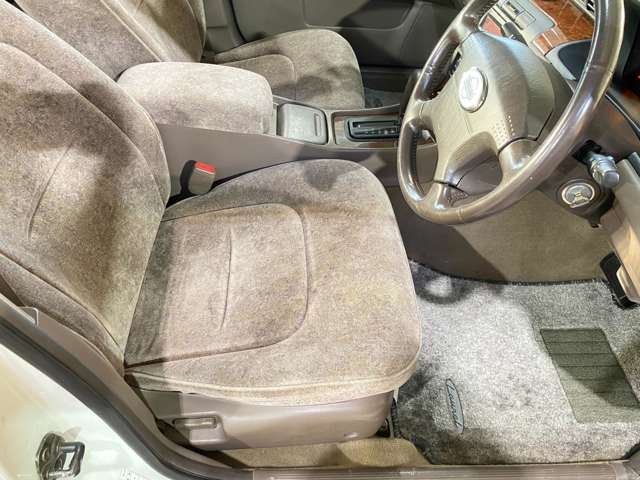1998 Nissan LAUREL — миниатюра 56