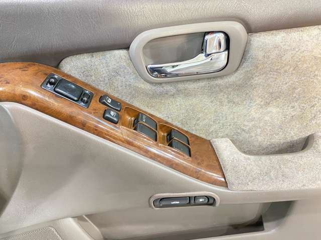 1998 Nissan LAUREL — миниатюра 58