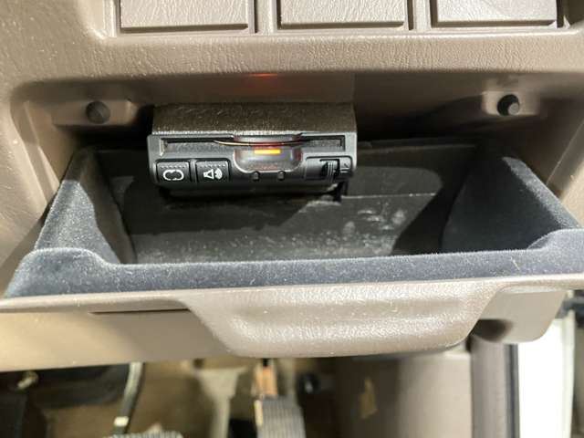 1998 Nissan LAUREL — миниатюра 60