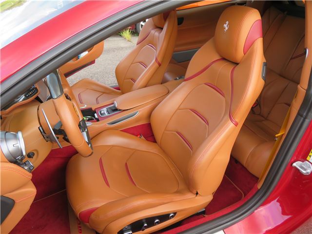 2019 Ferrari GTC4 LUSSO 缩略图 12