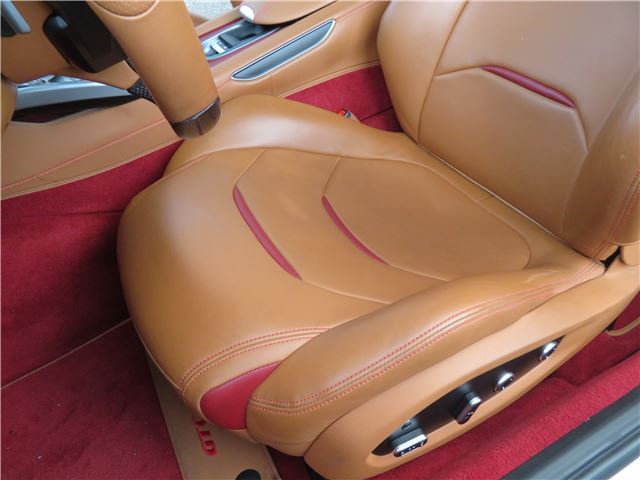 2019 Ferrari GTC4 LUSSO 缩略图 13