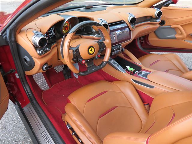 2019 Ferrari GTC4 LUSSO 缩略图 11