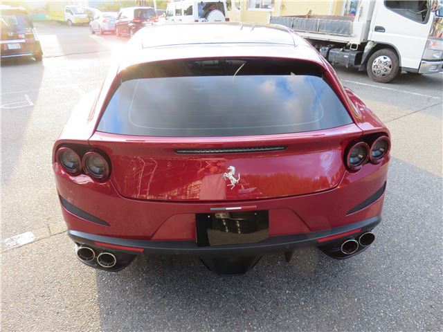 2019 Ferrari GTC4 LUSSO 缩略图 6