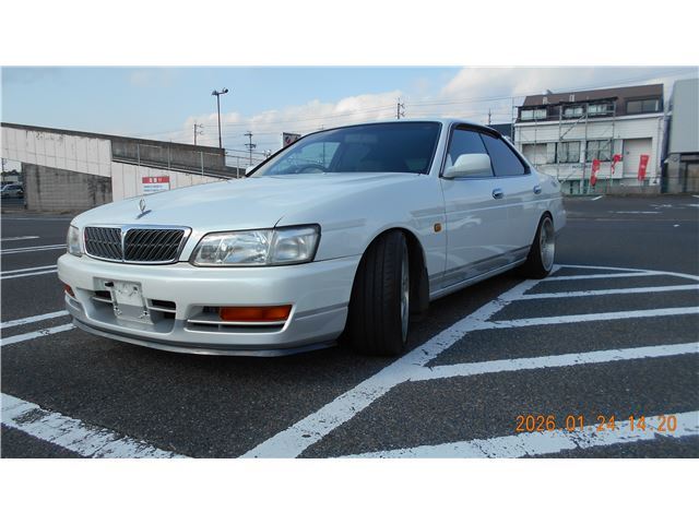 1997 Nissan LAUREL 照片 3