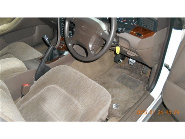 1997 Nissan LAUREL 照片 9