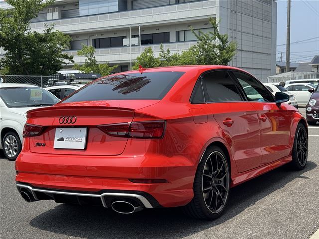 2018 AUDI RS3 — фото 7