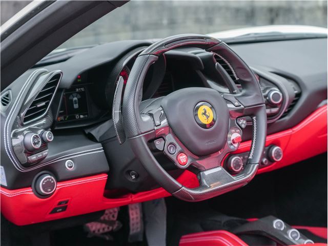 صورة مصغرة 34 لـ 2016 Ferrari 488 SPIDER