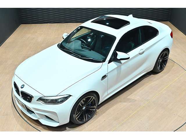 صورة 8 لـ 2017 BMW M2 COUPE