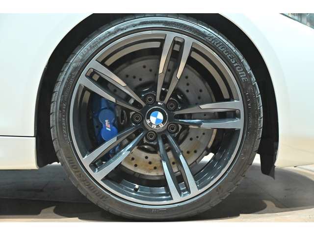 صورة 4 لـ 2017 BMW M2 COUPE