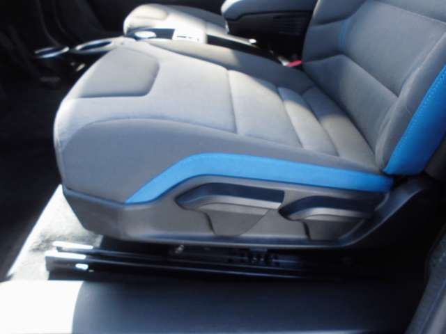 صورة مصغرة 30 لـ 2018 BMW I3
