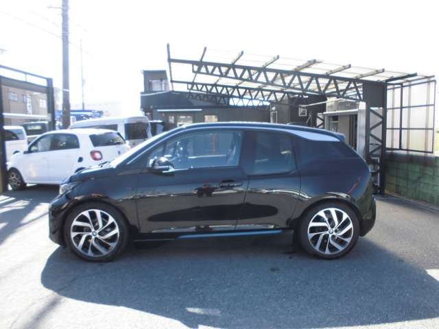 صورة 10 لـ 2018 BMW I3